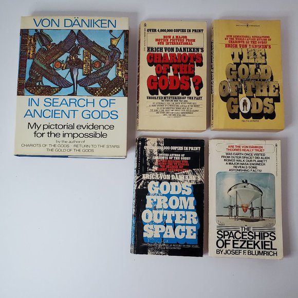 3 Paperback and 1 Hardcover Erich Von Daniken Book and 1 from Josef Blumrich - Picture 1 of 15